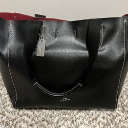 COACH TOTE Like New 