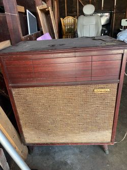 TRAV-LER Radio & Vinyl player