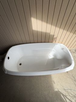 Kohler bath tub