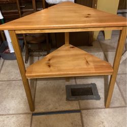 Corner Table 