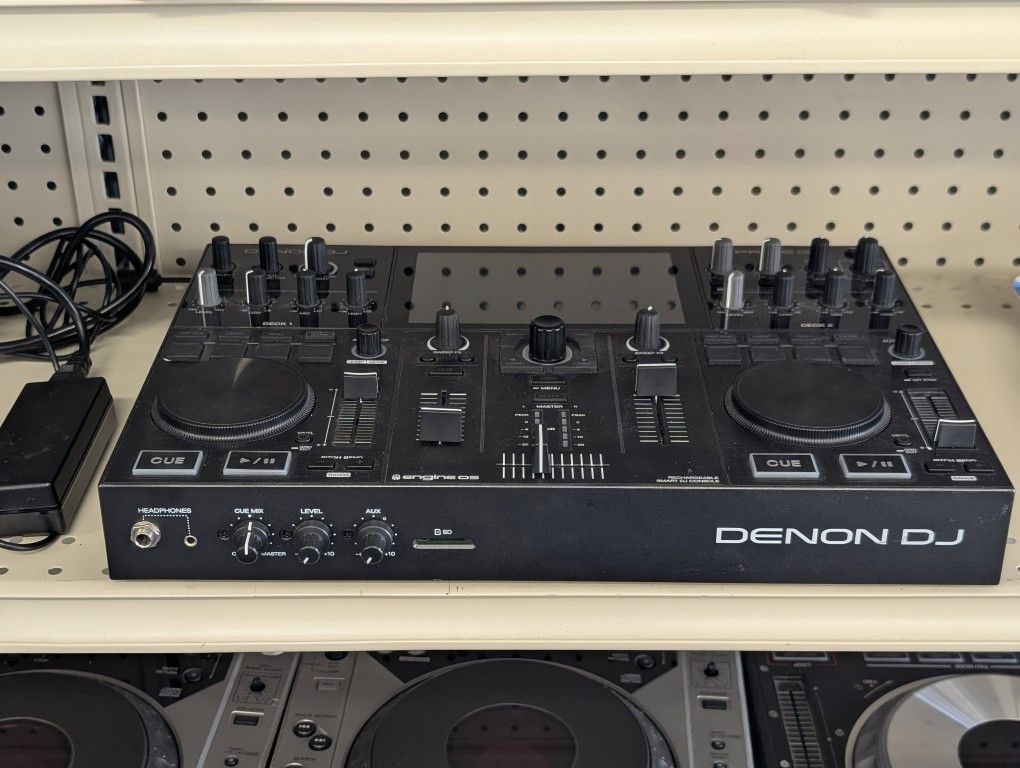 Denon DJ Prime Go With Charger