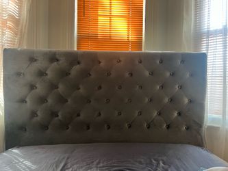 Headboard with basic platform bedframe