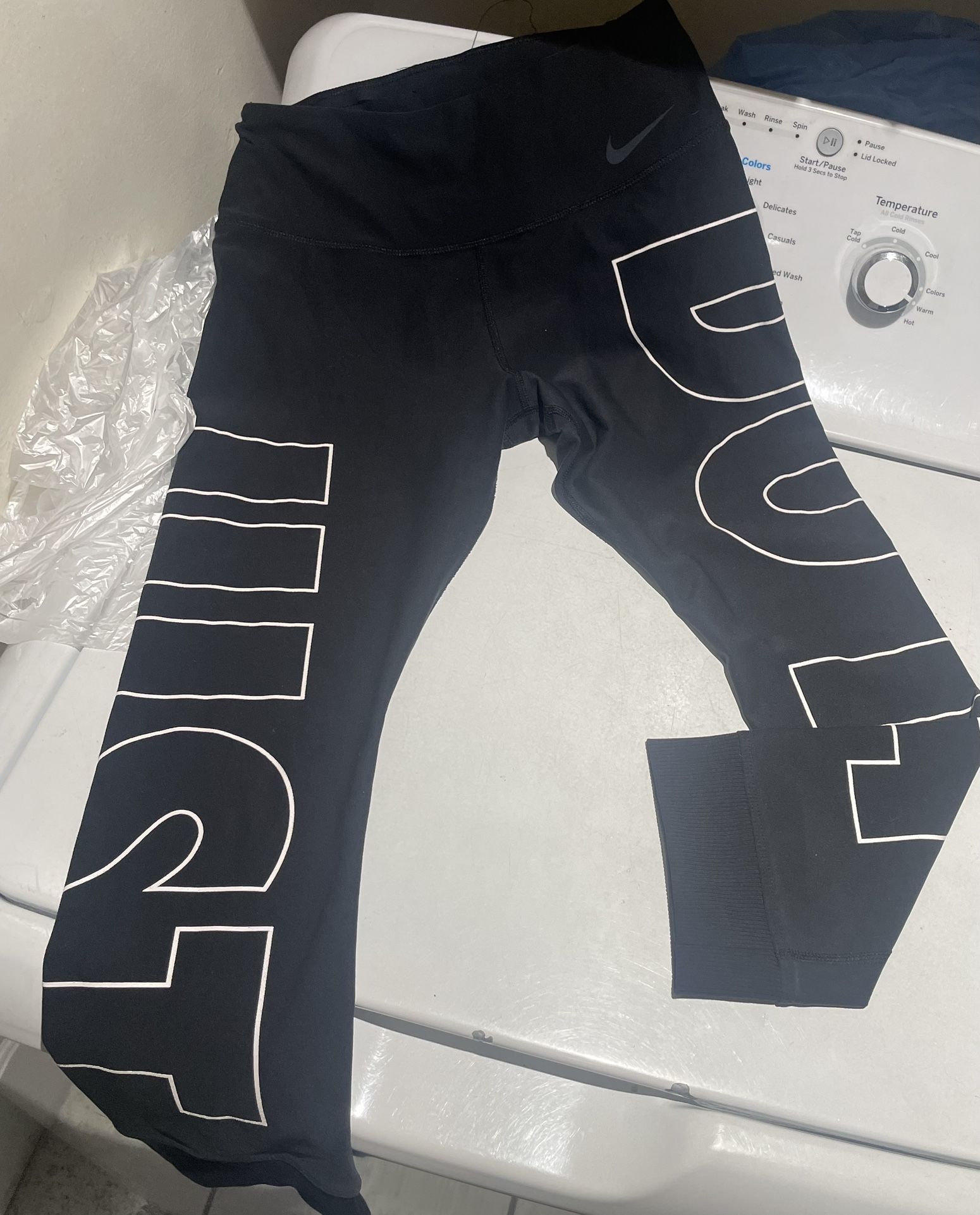 Nike Size Small Active Pants