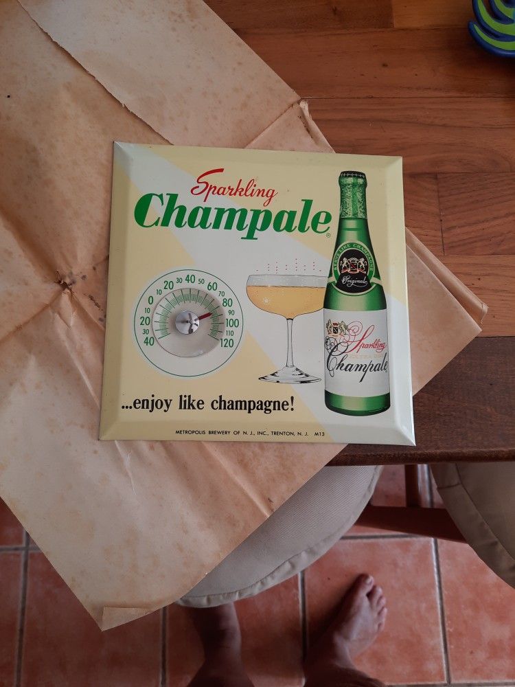 Old Beer  Sign  Great Shape. 9x9