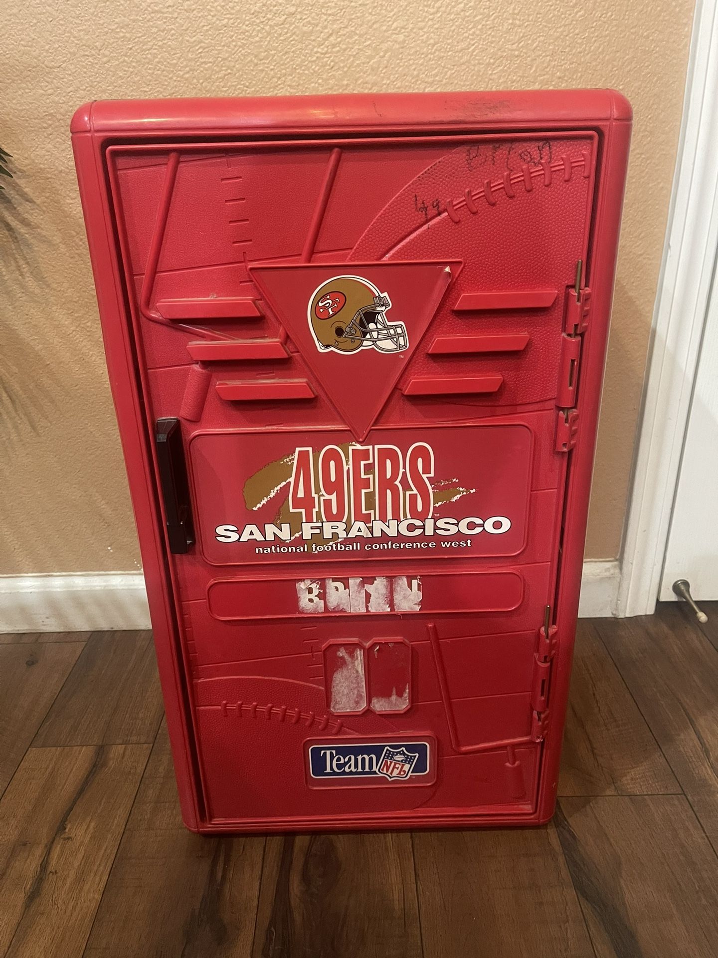 RARE Vintage San Francisco 49ers Suncast 1993 NFL Locker 