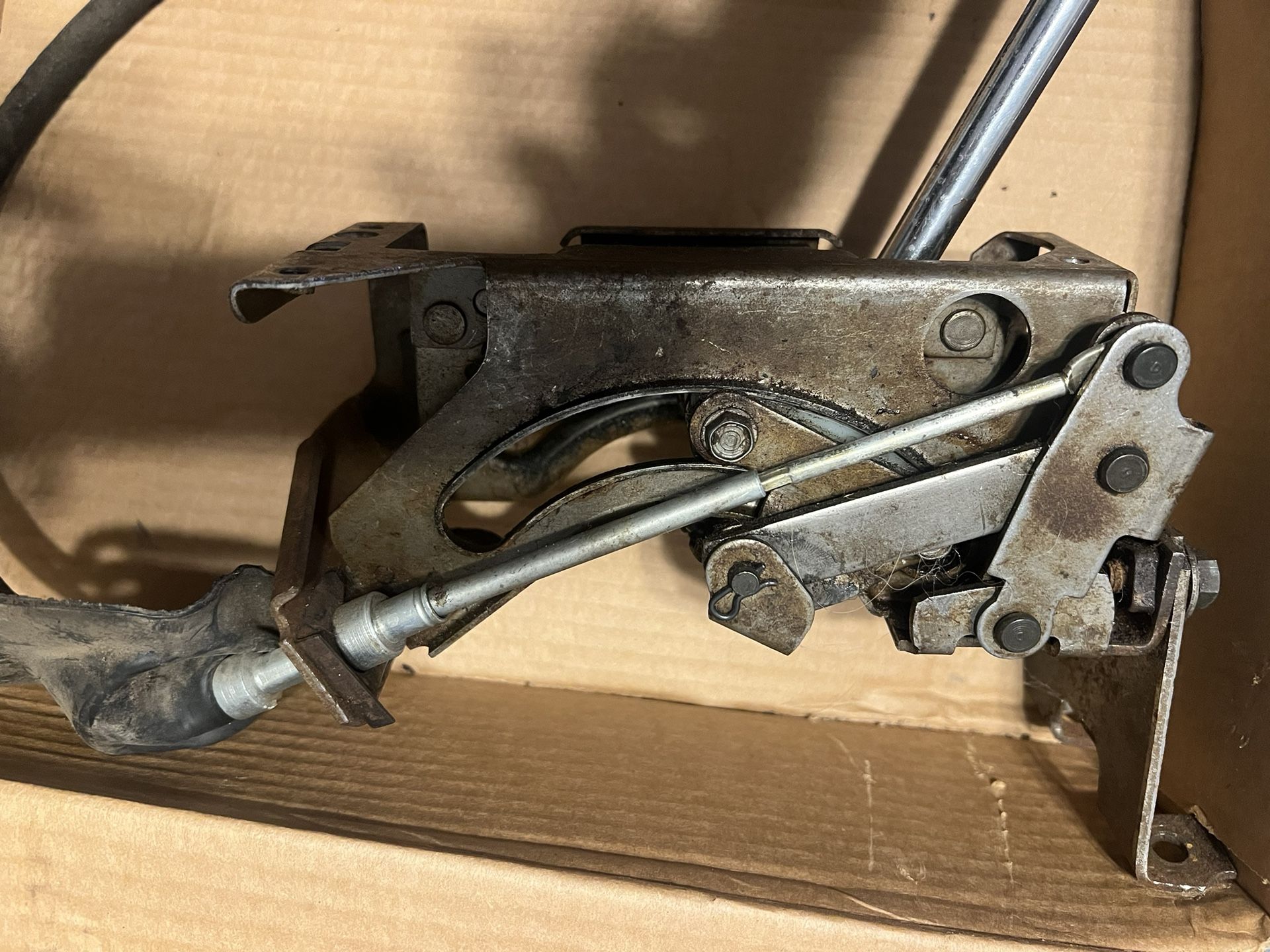 69 A Body Floor Shifter Auto