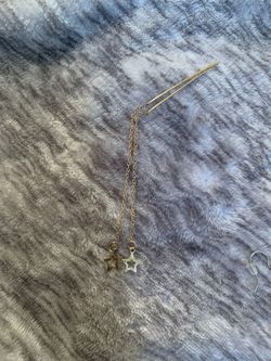 brandy Melville dangly star earrings