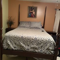 Queen Bedroom Set