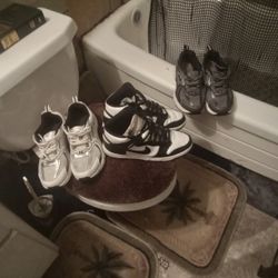 Nike Dunks And2fresh Pair Of Comfortable Shoes