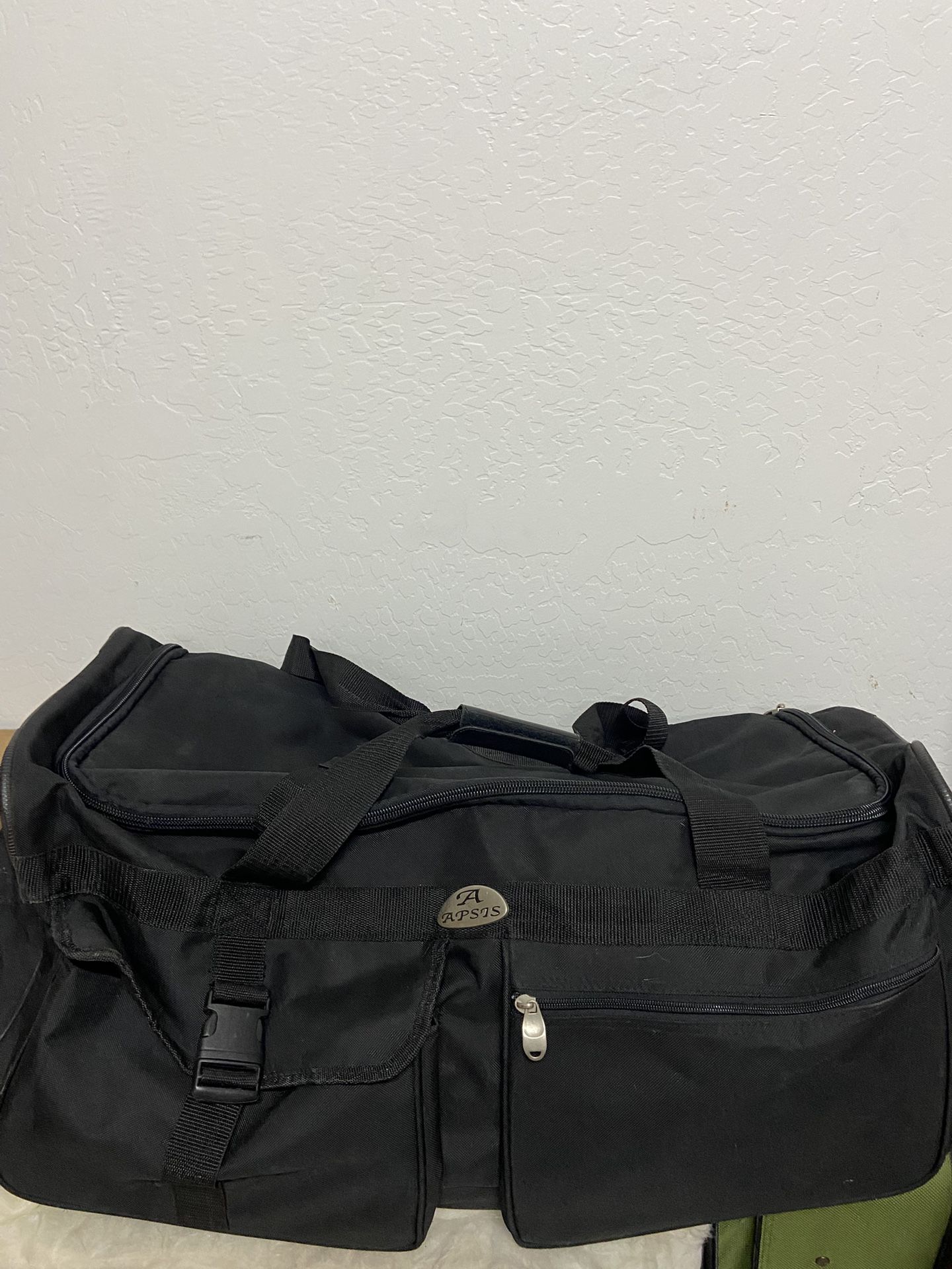 Duffle travel Carry on With Wheels
