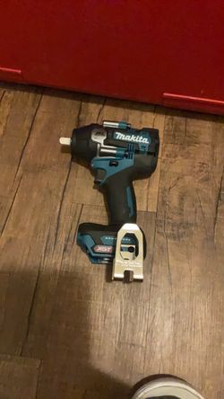 Makita 40V XGT Impact Wrench 1/2” TOOL ONLY