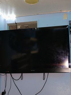 Sony Flat Screen TV Wall Mounted 50 inch