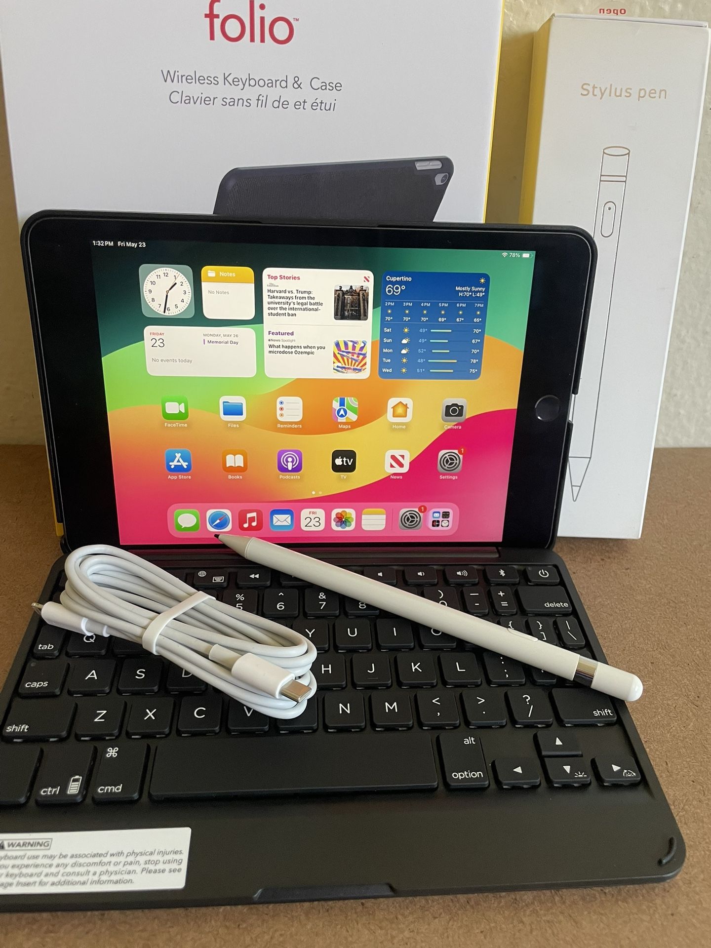 Apple iPad mini 5th Generation 64GB With zagg Keyboard and Pencil