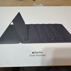 iPad Pro Smart Keyboard