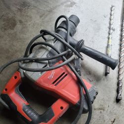 Milwaukee Jack Hammer 