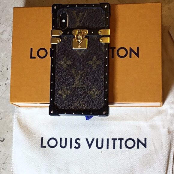 Louis Vuitton Eye Trunk iPhone X Phone Case