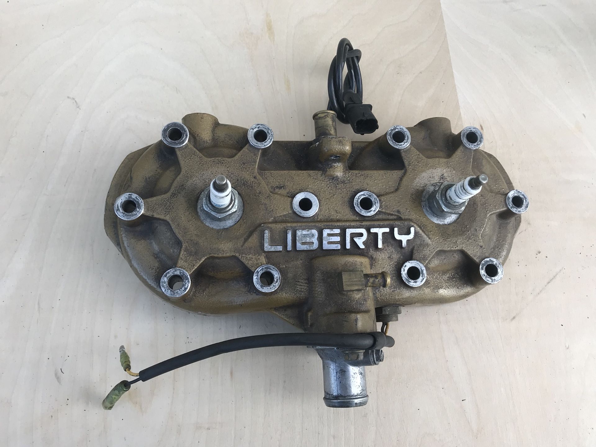 Polaris RMK 900 motor head cover with sensors