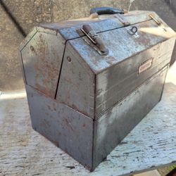 Craftsman 6536 18"x10"x13" Tombstone Cantilever Tool Box Crown Logo