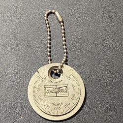 Vintage Champion CT 481 taper (spark plug) gap gauge keychain.