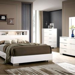 Brand New White 4pc Queen Bedroom Set (Available In Eastern & California King Size)