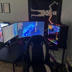 PC Gaming Set Up 