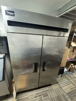 Delfield 6000XL 2-Section Reach In Fridge