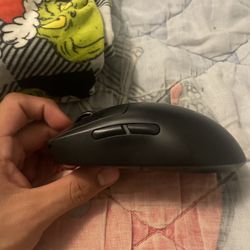 LOGITECH G PRO 2 WIRELESS MOUSE 