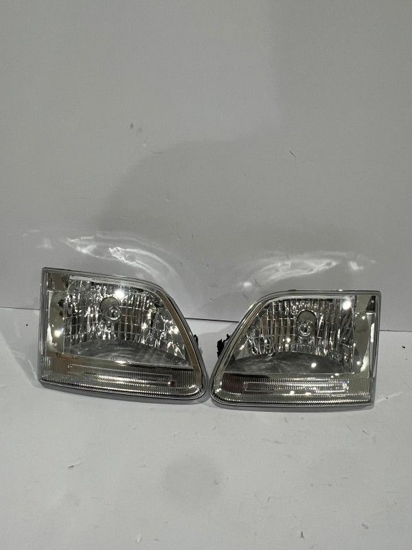 Ford F150 1997-2003 Headlights