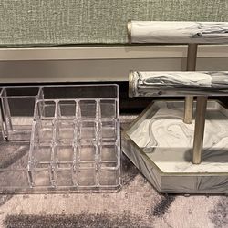 Make up and jewelry organizer