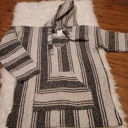 HUGE SALE 🔥🔥🔥🔥 hooded Mexican sweater