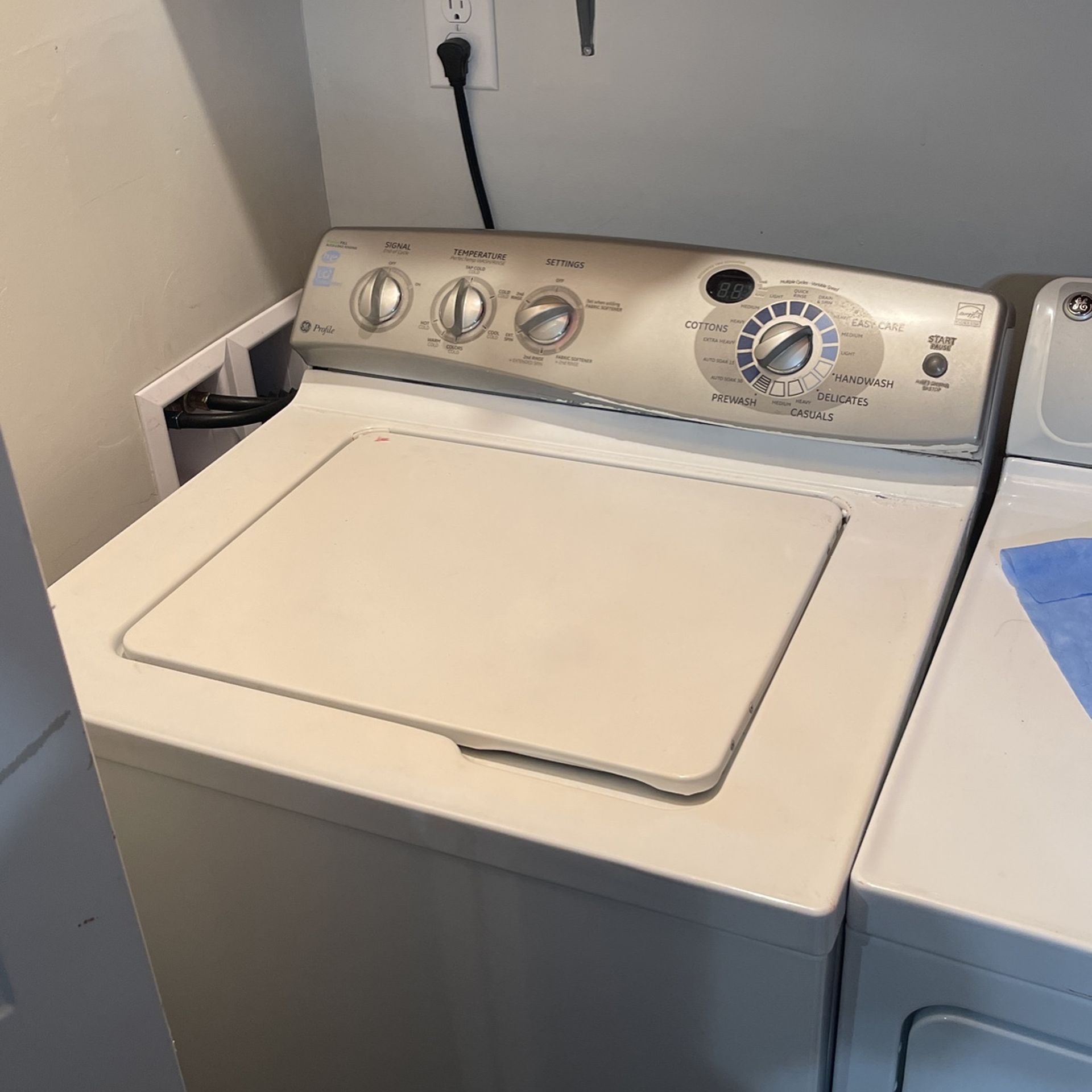 Washer & Dryer Set