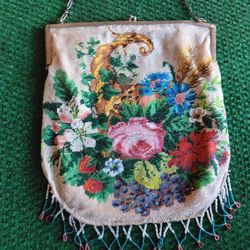 Rare Vintage Micro Beaded Floral Purse Beautiful!