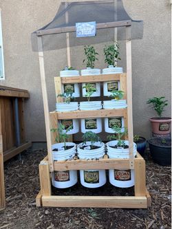 3 Tier garden stand