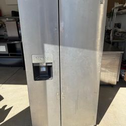 Kenmore Refrigerator 