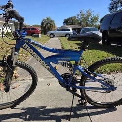 For sale: 21" Blue Mongoose 3x7 Speed Mountain Bike