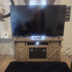 TCL  TV "60" , Leather Couch & Loveseat, Fireplace 