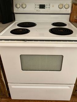 Maytag Matching 3 Piece Appliance Set - Stove, Dishwasher, Microwave