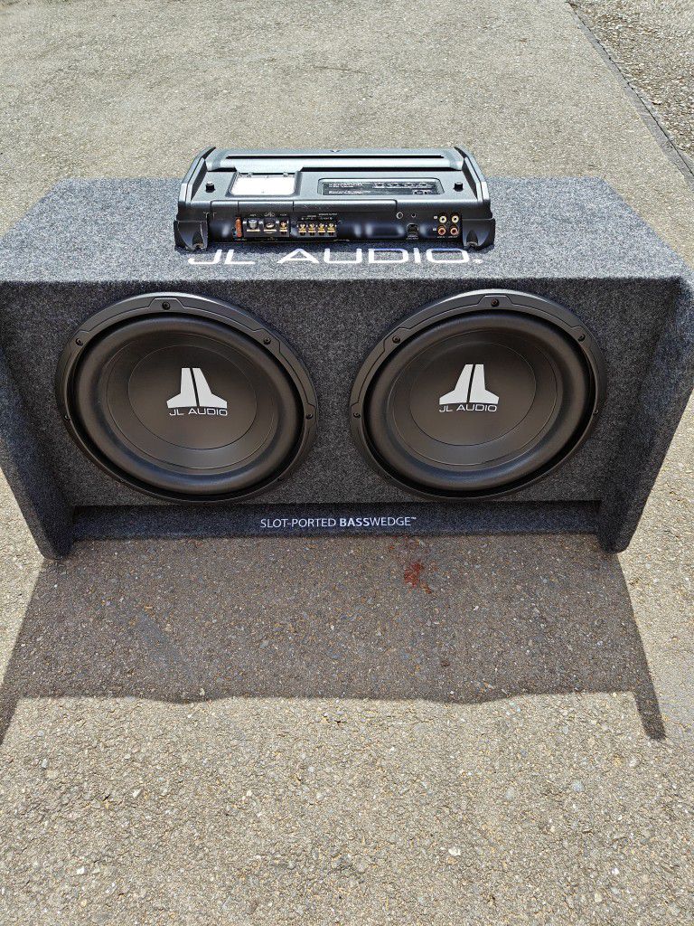 JL Audio Bass Wedge with two 12" subwoofers w/Kenwood Power Amplifier 
