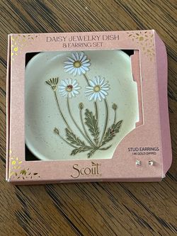 Daisy Jewelry Dish & 14K Gold Dipped Earring Set - New in Box