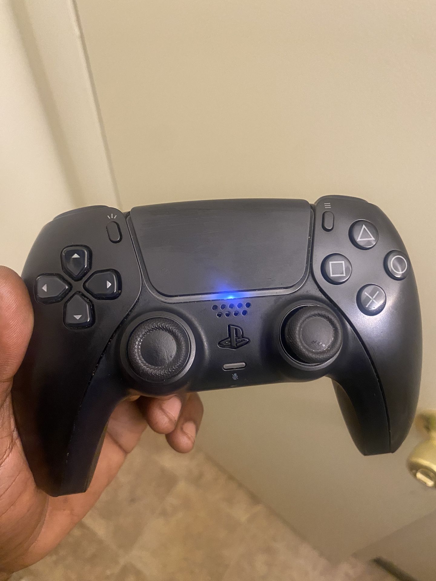 All Black PS5 Controller