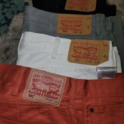 Gently Used Mens LEVI STRAUSS & CO W size 38 L 32 $15.00 EA