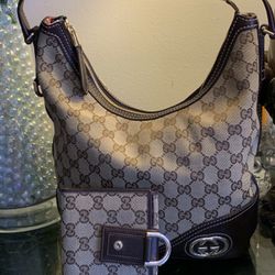 Gucci authentic Purse 
