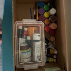 Assorted  Paint And Paint Brushes Kit