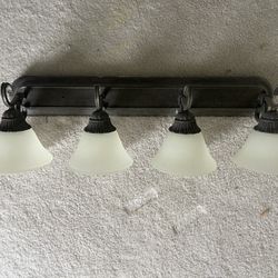 4 Fixture bathroom Light
