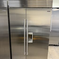 Sub Zero 48” Stainless Steel Built In Side By Side Refrigerator With Water And I’ve Dispenser