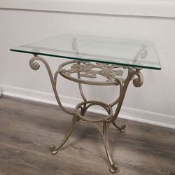 24x24 Glass Table