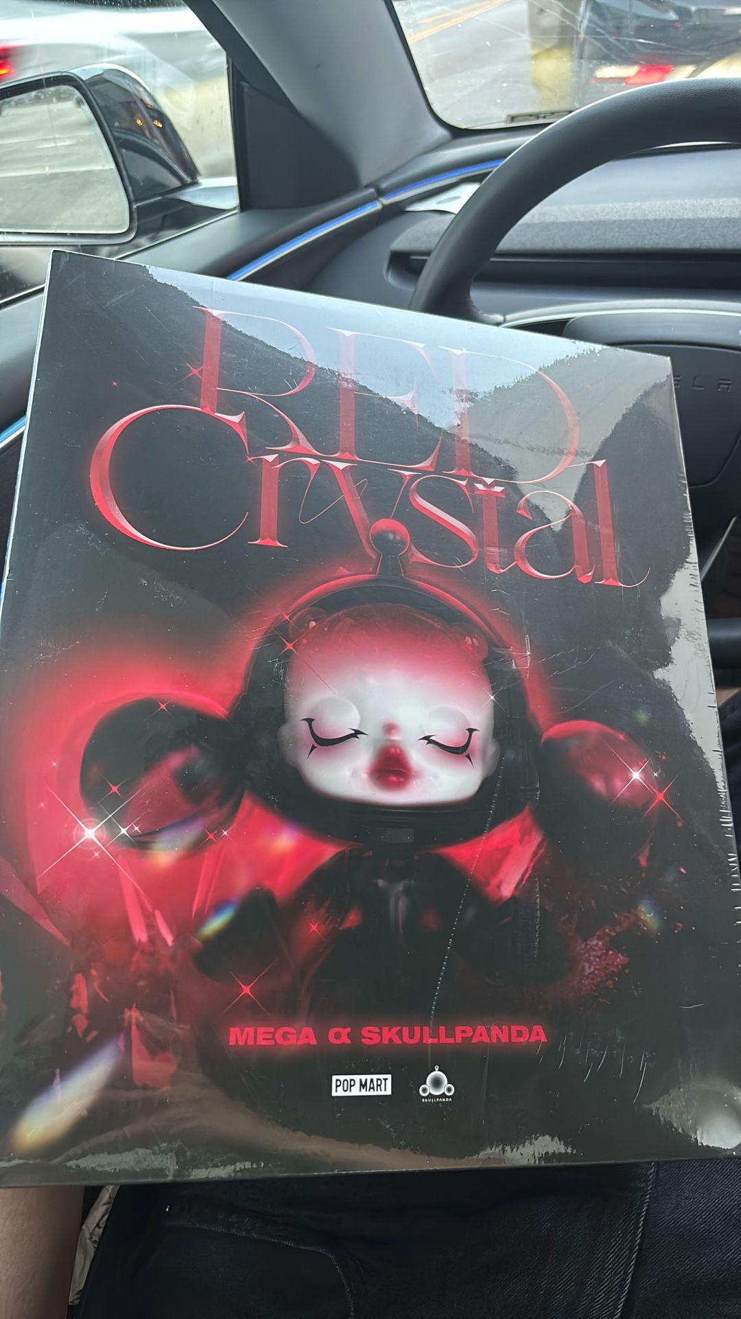 Pop Mart MEGA Skullpanda Red Crystal 400% BRAND NEW