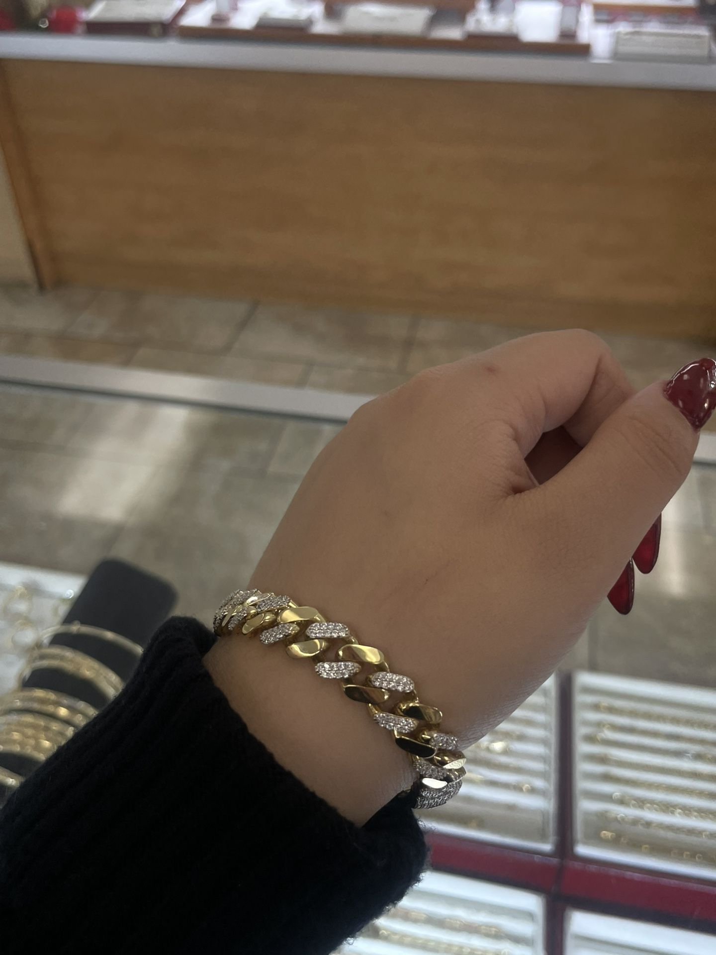 14k Bracelet Con Un Bello Terminado De Zirconias