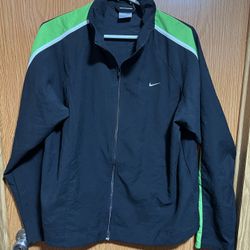 NIKE Jacket - Size L (12-14)