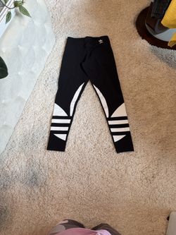 Adidas women’s small Black and White Graphic Leggings like New worn washed once